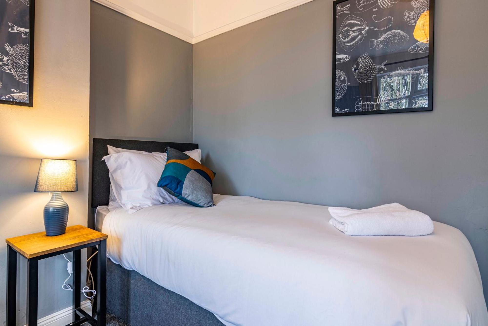 Lovely 4Bdr Home- Off Street Parking Sleeps 7 Nottingham Extérieur photo
