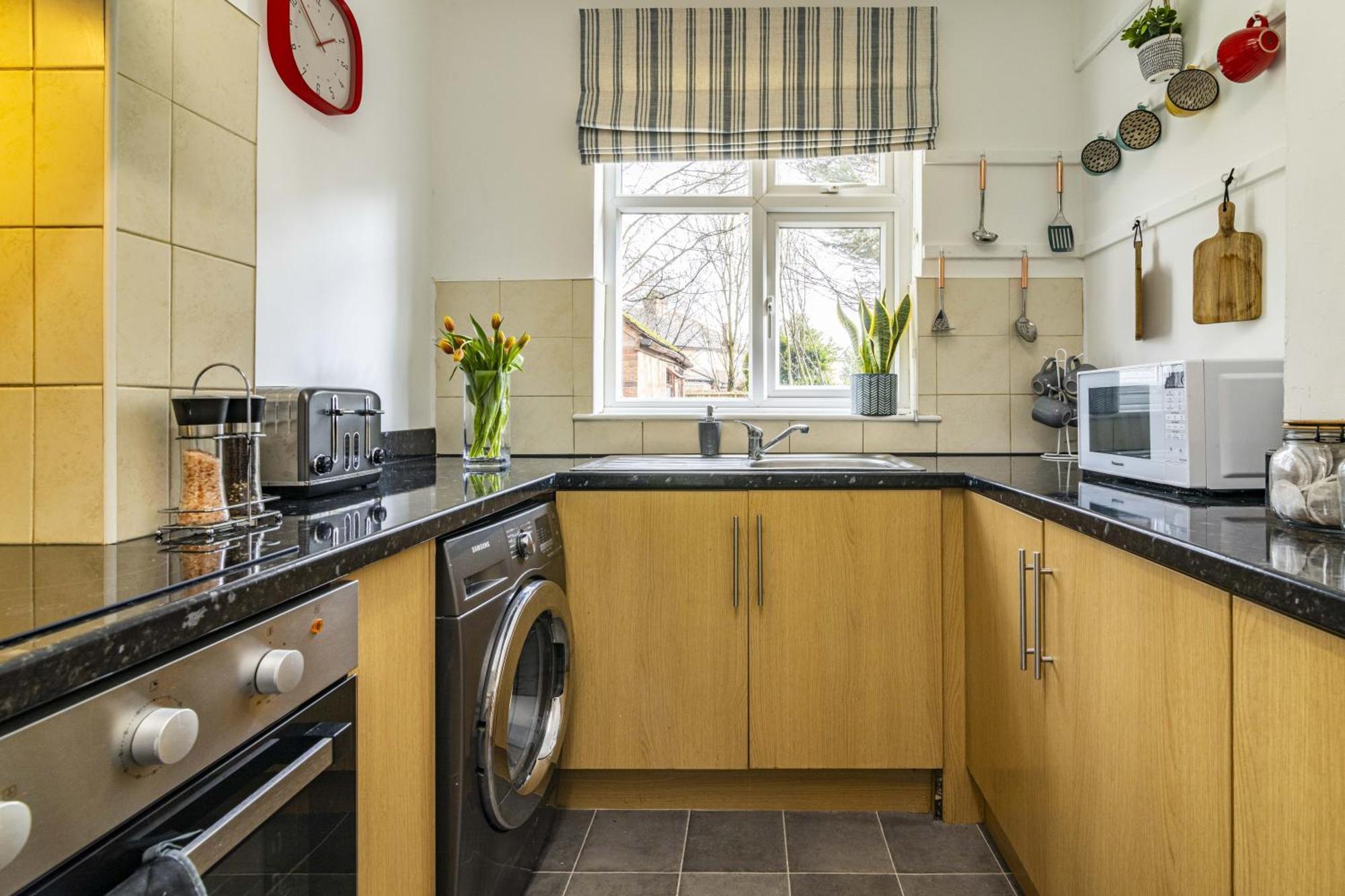 Lovely 4Bdr Home- Off Street Parking Sleeps 7 Nottingham Extérieur photo