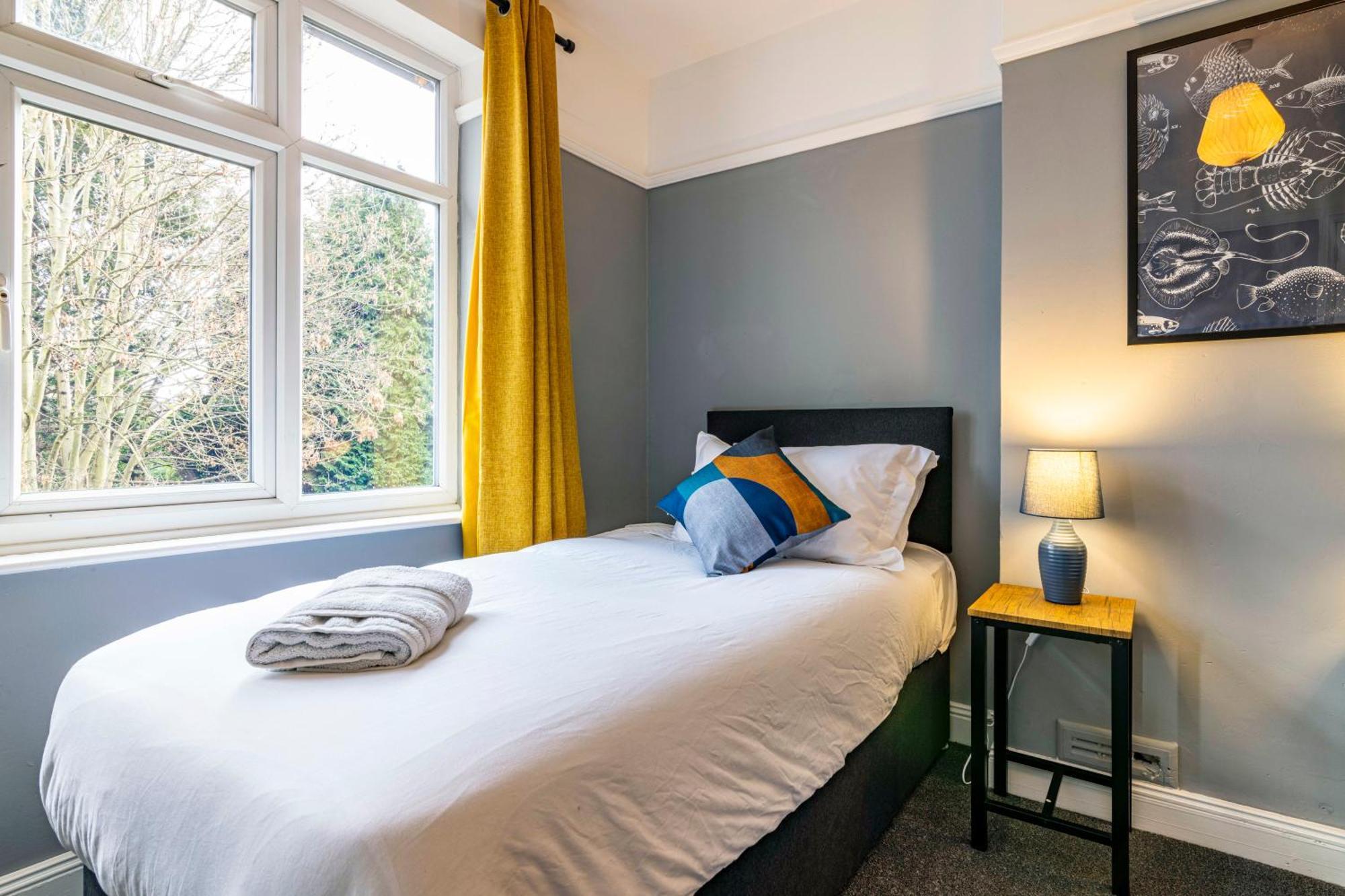 Lovely 4Bdr Home- Off Street Parking Sleeps 7 Nottingham Extérieur photo